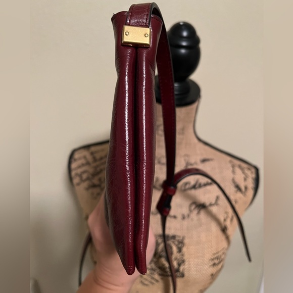Marc Jacobs Burgundy Leather Crossbody Bag - Picture 16 of 16